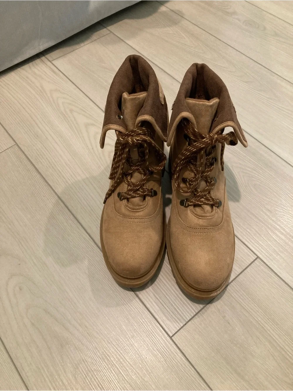 Jellypop Suede-like Lace-Up Boots  Wmn’s Sz 10